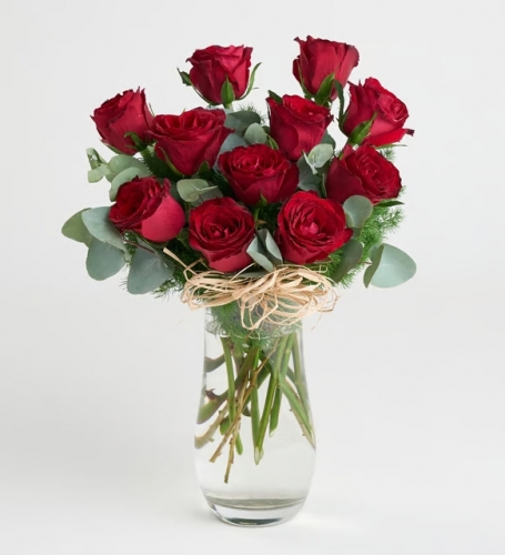 Sancaktepe Cam Vazoda 11 Kırmızı Gül