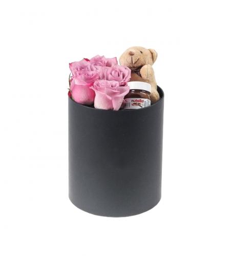 Siyah Kutuda 5 Lila Gül ve Ayıcık